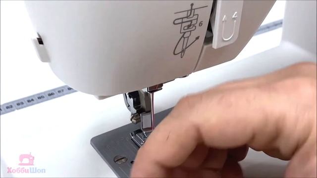 КАК ЗАПРАВИТЬ ШВЕЙНУЮ МАШИНУ || Вертикальный челнок смотреть онлайн