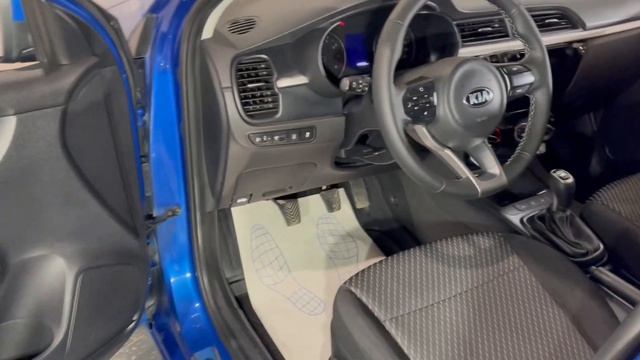 KIA Rio смотреть онлайн