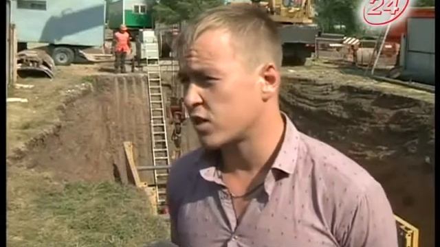 В Челнах чистят ливневый коллектор смотреть онлайн