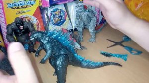 ОБЗОР НА ФИГУРКУ ГОДЗИЛЛЫ ПО ФИЛЬМУ ГОДЗИЛЛА ПРОТИВ КОНГА" + Сравнение двух разных годзилл,"