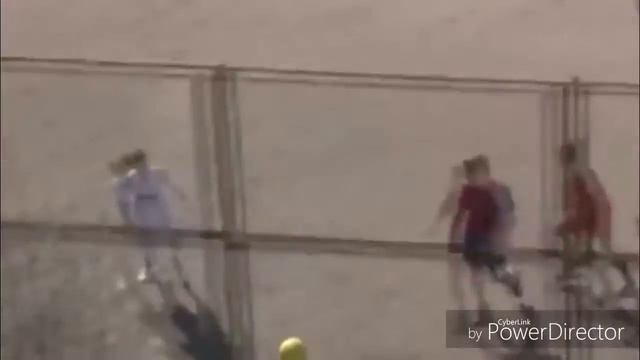 Вот чем занимается Черданцев, когда ему дома очень скучно😎😂⚽ смотреть онлайн