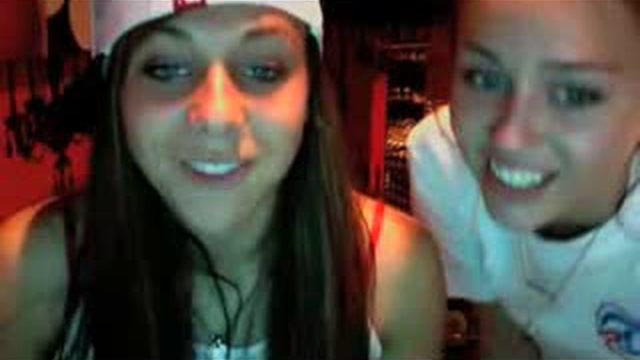 The Miley and Mandy Show: SCARY MAZE GAME смотреть онлайн