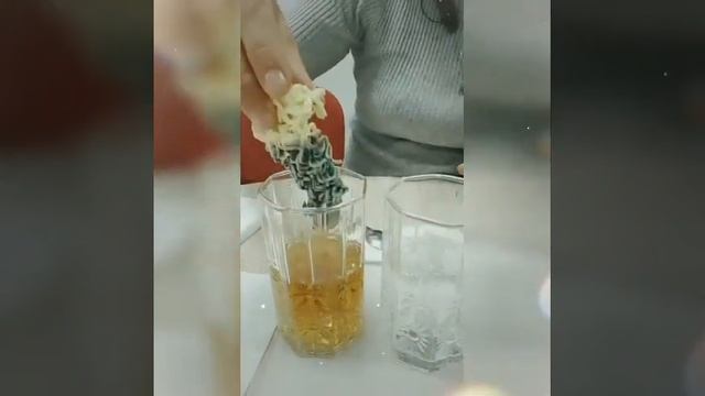 Опыт с лапшой.Шок, от Антилипидного чая,действительно очищает от шлаков смотреть онлайн