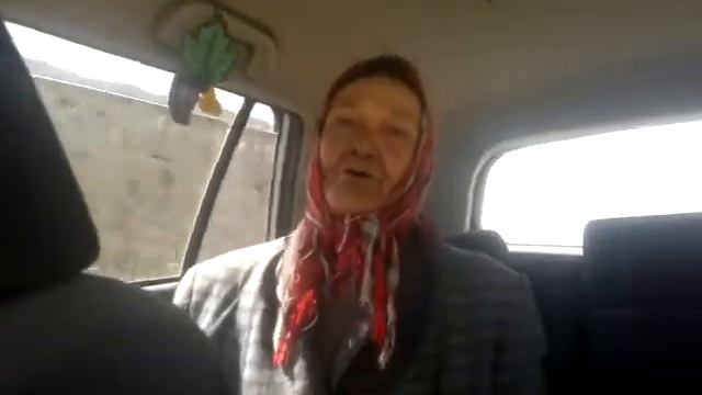 Баба Аня рассказывает про свой дом смотреть онлайн