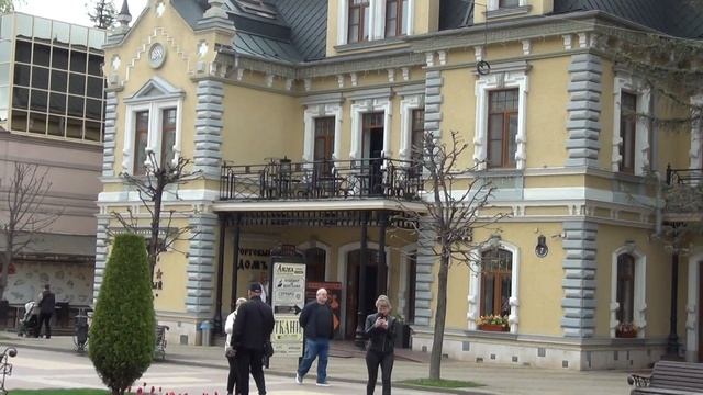 Предпраздничный Кисловодск 30 04 2023 г Часть 1. Курортный бульвар  Ярмарка