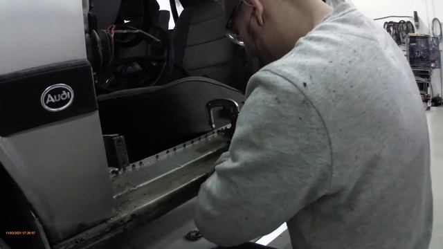 Audi 80 b2 quattro restoration pt. 1 смотреть онлайн