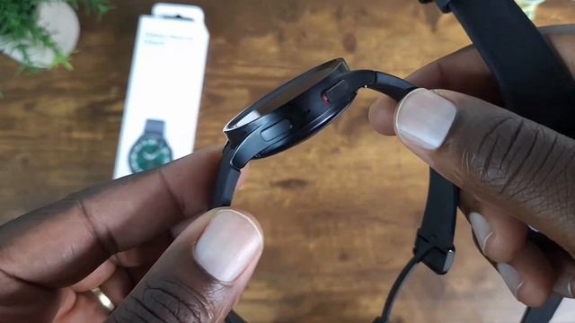 Samsung Galaxy Watch 6 Classic Quick Review | Black & Silver Colors!