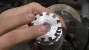 Простое делительное устройство для токарного станка