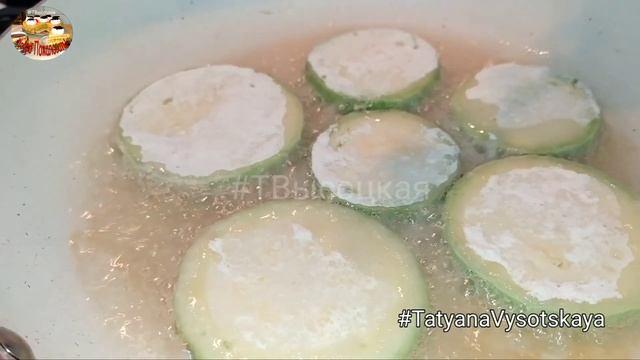 Кабачки жареные с чесноком и майонезом. Приготовьте - и Вы останетесь довольны. смотреть онлайн