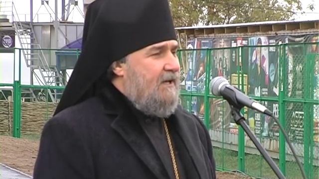 Открытие футбольного поля с искусственным покрытием смотреть онлайн