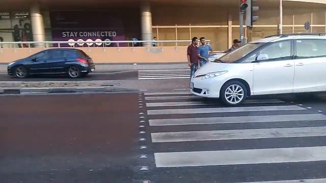 al ghurair centre....... смотреть онлайн