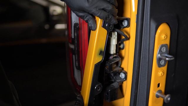 Why Your Bronco NEEDS These Tail Lights! | Oracle Flush Mount Tail Light Install смотреть онлайн