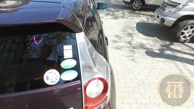 Toyota Aqua G 2014. Красивый пурпурный цвет! смотреть онлайн