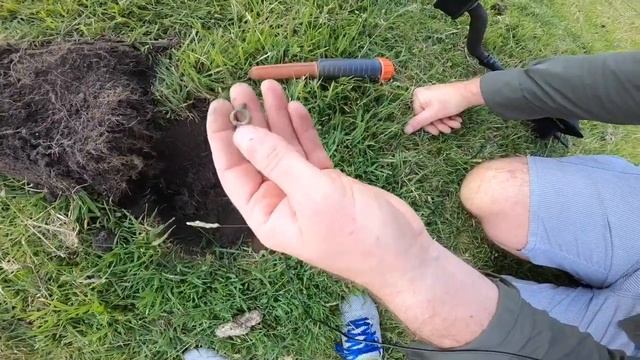 Mysterious finds metal detecting | Makro Racer 2 | Coin and relic hunting #DirtDiggersYorkshire смотреть онлайн