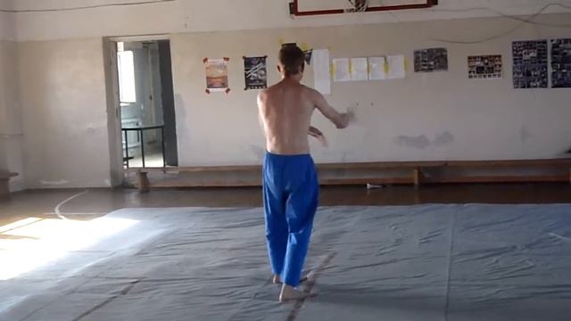 Нунчаки Игорь Смирнов