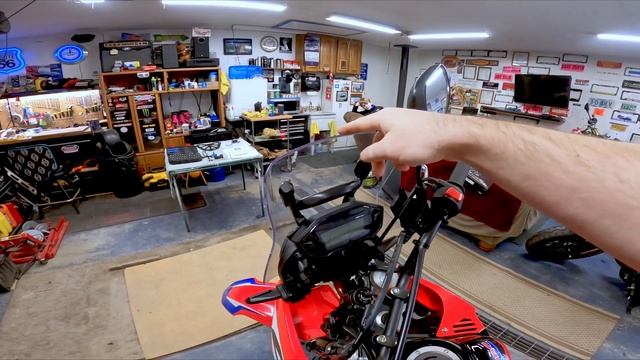 Grandpa Bought a CRF250L Rally смотреть онлайн