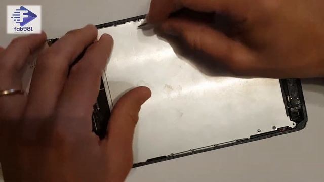 IPAD MINI Touch screen e Display - Model A 1455 - Disassembly смотреть онлайн