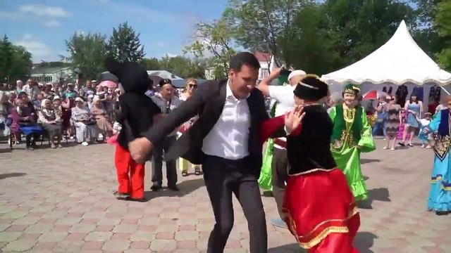 Татаро-башкирский праздник Сабантуй смотреть онлайн