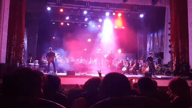 Виктор Цой - Перемен (исп. группа Чёрный Квадрат) смотреть онлайн
