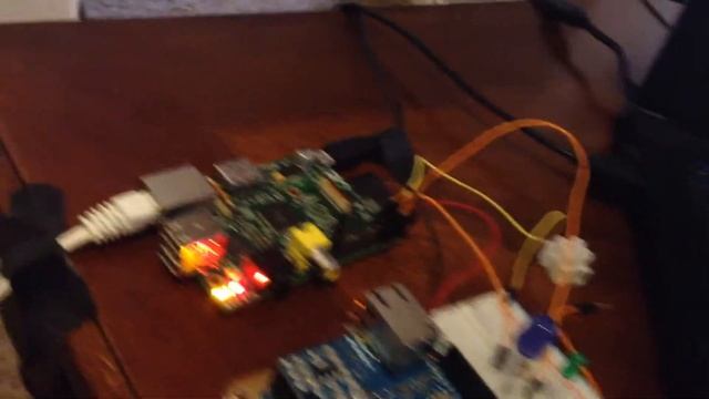 Raspberry PI GPIO connection options - 8 relay module смотреть онлайн