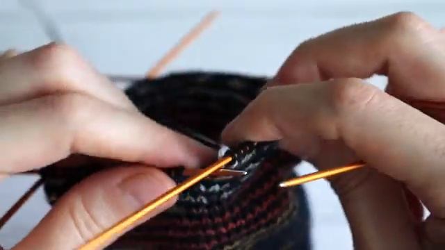 Как делаю убавки в конце вязания носков смотреть онлайн
