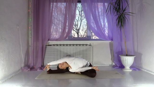 УТРЕННЯЯ ПРАКТИКА для КАЖДОДНЕВНОГО ВЫТЯЖЕНИЯ смотреть онлайн