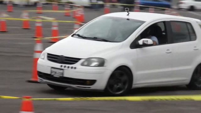 VOLKSWAGEN FOX AUTOCROSS смотреть онлайн