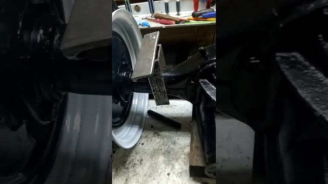 Минитрактор своими руками Зубрёнок 4 (передняя балка,задний мост) смотреть онлайн