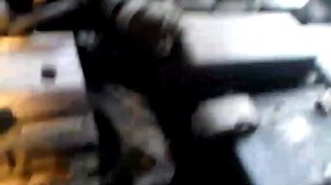 Вскрыть капот на Kia Rio