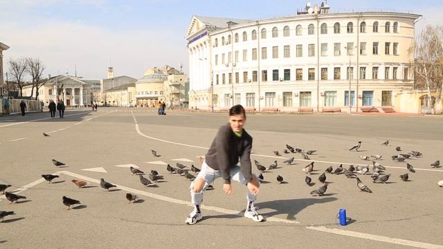 Как научиться круто двигать бедрами в танце (Демьян Заико) смотреть онлайн