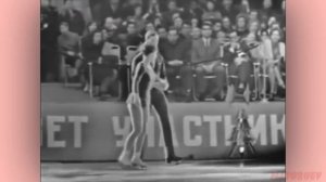 ОЧЕНЬ ОТКРЫТЫЙ НАРЯД ФИГУРИСТКИ ТАТЬЯНЫ ТАРАСОВОЙ