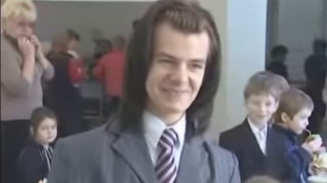 Борщ с капусткой,но не красный.