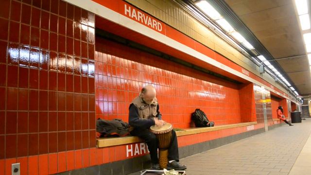 World's Fastest Djembe Drummer Hand Drumming at Harvard Square смотреть онлайн