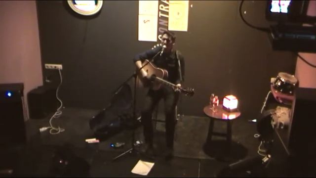 Aaron Thomas en Contrabajo (Vigo)- Black Umbrella смотреть онлайн