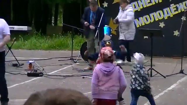 Дискотека в Койгородке на День молодёжи в 2017 году дискотека в парке смотреть онлайн