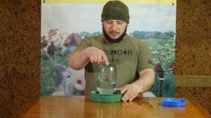 Поилка под банку для суточных цыплят,индюшат,гусят и утят