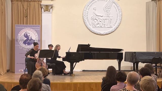 J. Brahms cello sonata in E minor 1st mov смотреть онлайн