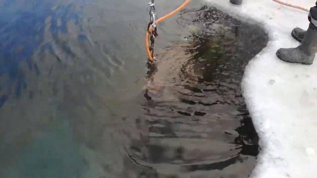 Челябинские водолазы подняли метеорит смотреть онлайн