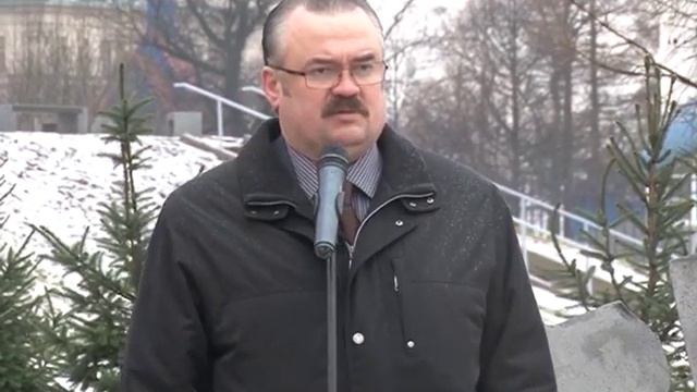 Возложение цветов у памятника воинам, погибшим в Афганистане и Чечне смотреть онлайн