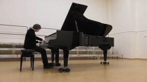 И.С.Бах. Трехголосная инвенция до минор. Исп. Даниилс Мечникс