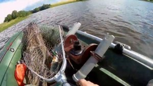 Троллинг на реке.