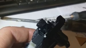 Ремонт замка лючка бензобака Ауди А6 С7