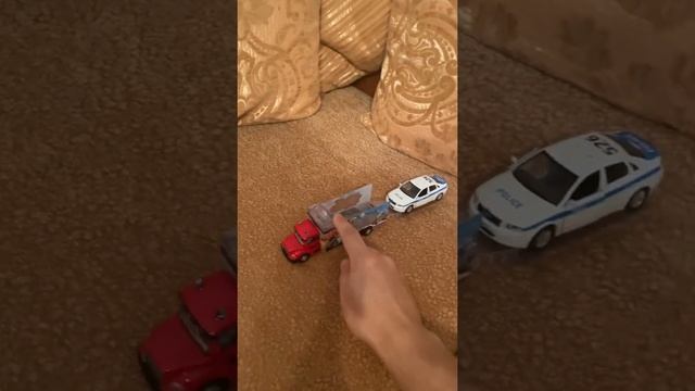 ? Фура/Скорая помощь/Бетономешалка смотреть онлайн