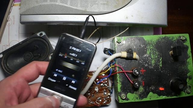 Усилок нашёл прямо на дороге. Оказался рабочим смотреть онлайн