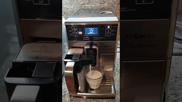 Philips Saeco Picobarista 8928. Приготовление капучино