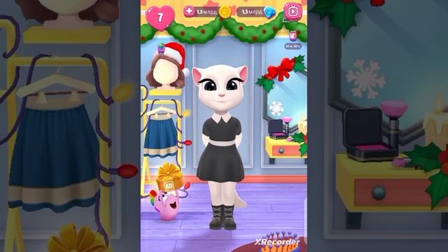 наряжаю анжелу в уэнсдэй ? смотреть онлайн