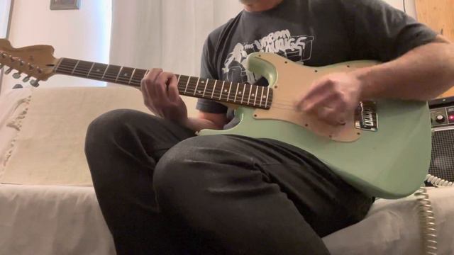 2002 Squier Tom Delonge Stratocaster Seafoam Green w Suntan Original Model China смотреть онлайн
