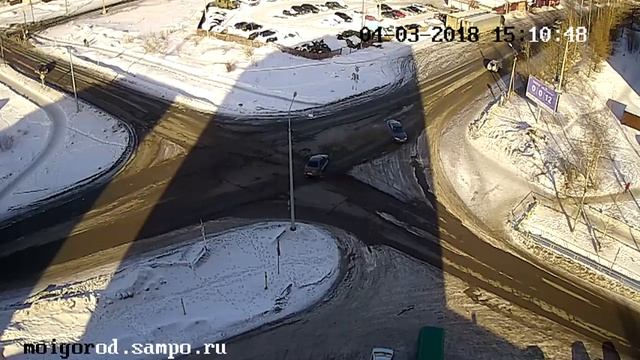 Поехал не уступив смотреть онлайн