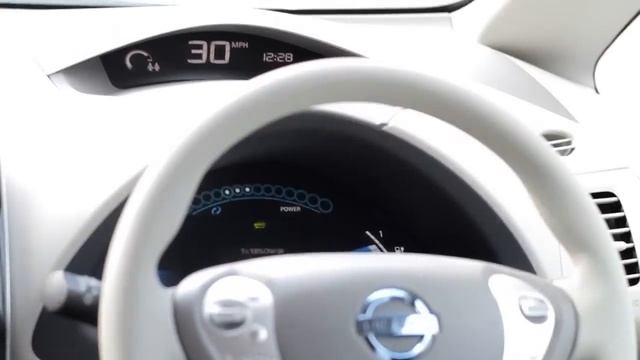 Nissan LEAF The Big Turn On - Owner's Manual - Driving Range смотреть онлайн