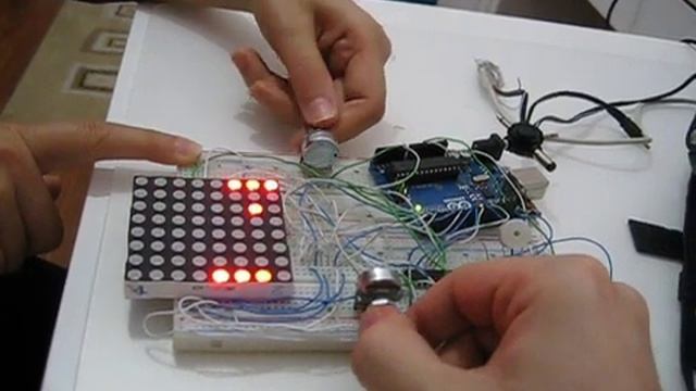 2-Player Pong Game Using Arduino Uno and 8x8 Led Matrix смотреть онлайн